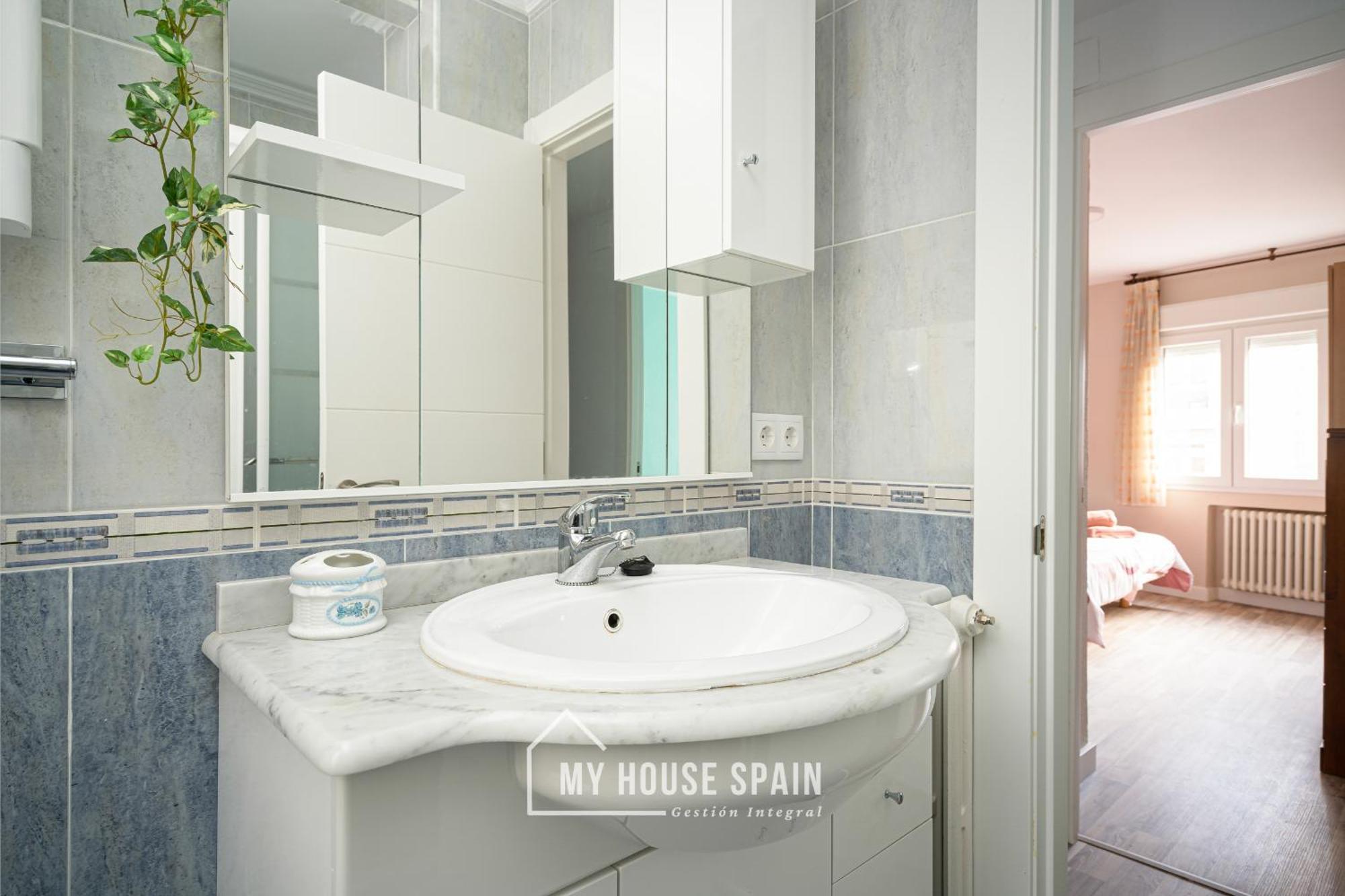 Myhousespain - Piso 3 Habitaciones Cerca Playa San Lorenzo Gijón Kültér fotó